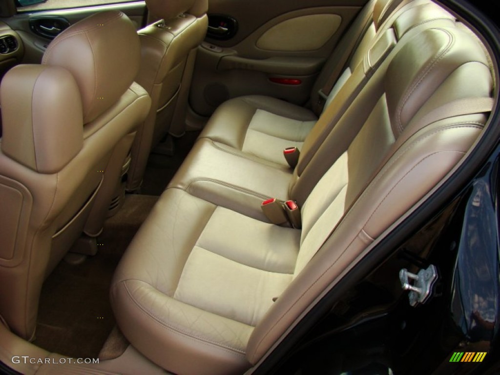 2005 Bonneville GXP - Black / Taupe photo #19