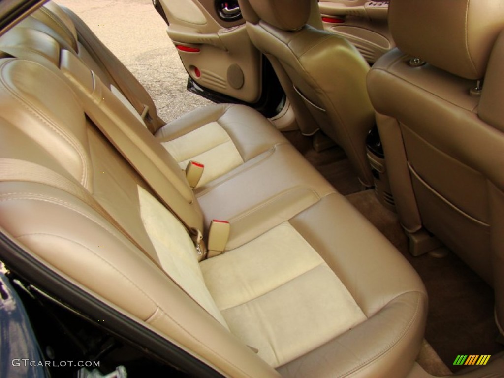 2005 Bonneville GXP - Black / Taupe photo #24