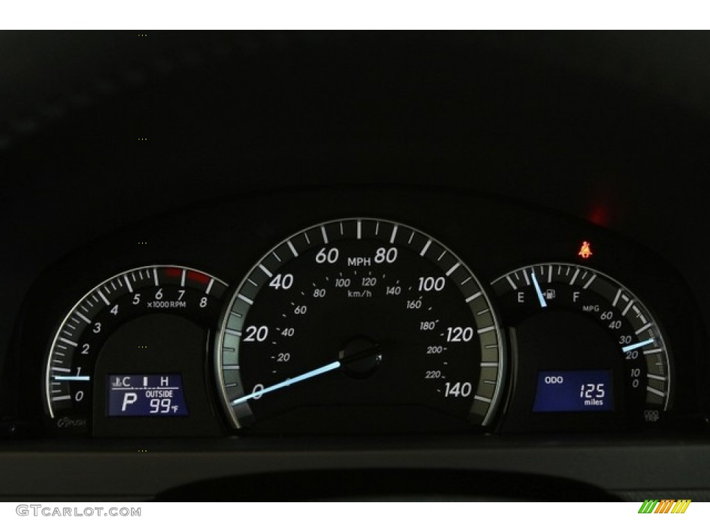 2013 Camry SE - Super White / Black photo #10