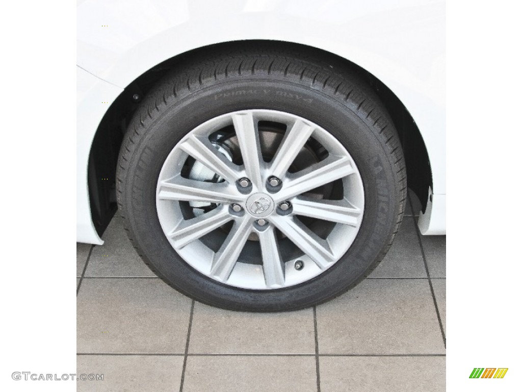 2013 Camry XLE - Super White / Ivory photo #5