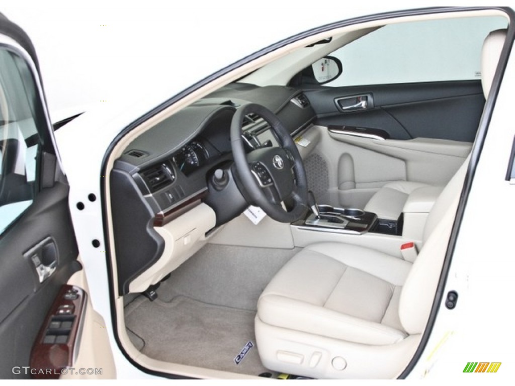 2013 Camry XLE - Super White / Ivory photo #9