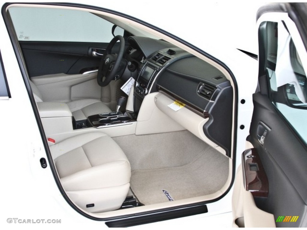 2013 Camry XLE - Super White / Ivory photo #13