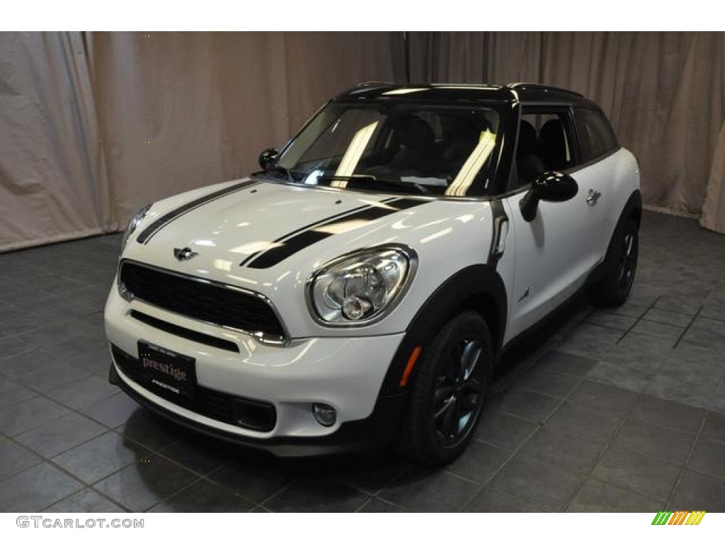 Light White Mini Cooper