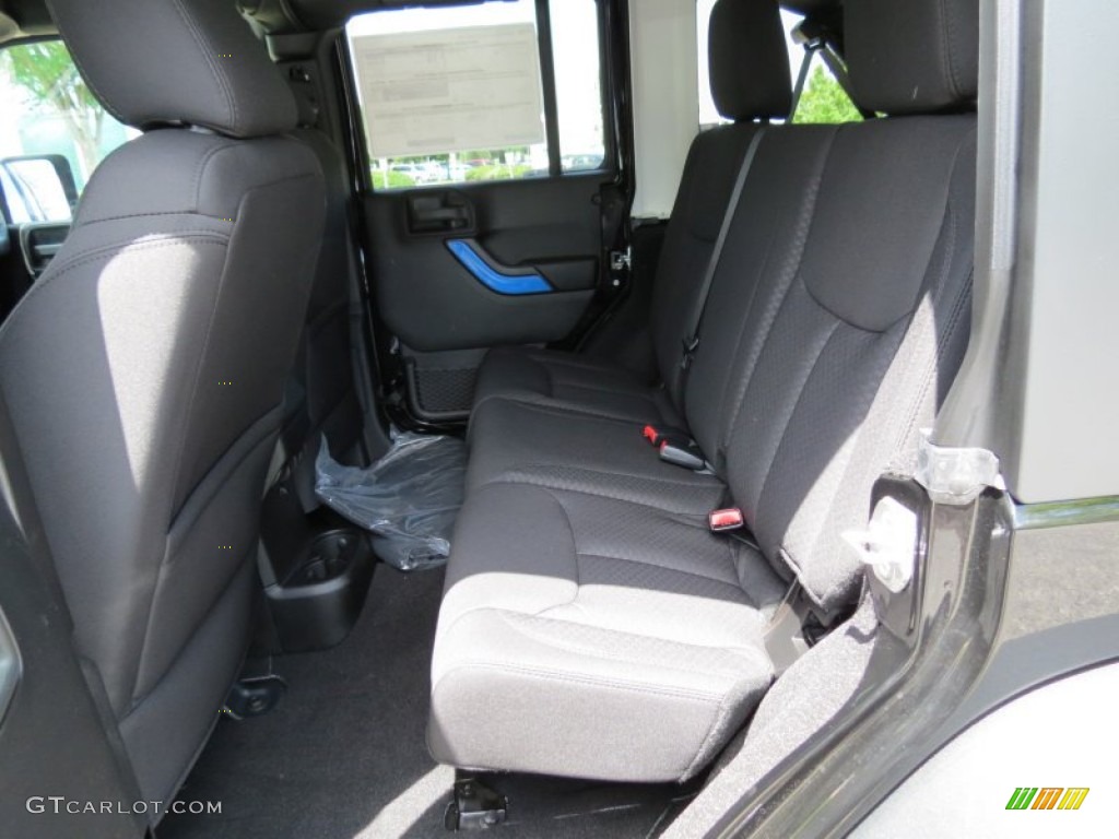 2014 Jeep Wrangler Unlimited Sport 4x4 Rear Seat Photo #84453761