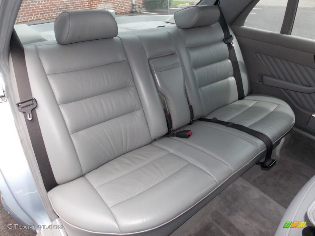 1991 Mercedes-Benz S Class 350 SDL Rear Seat Photo #84458840