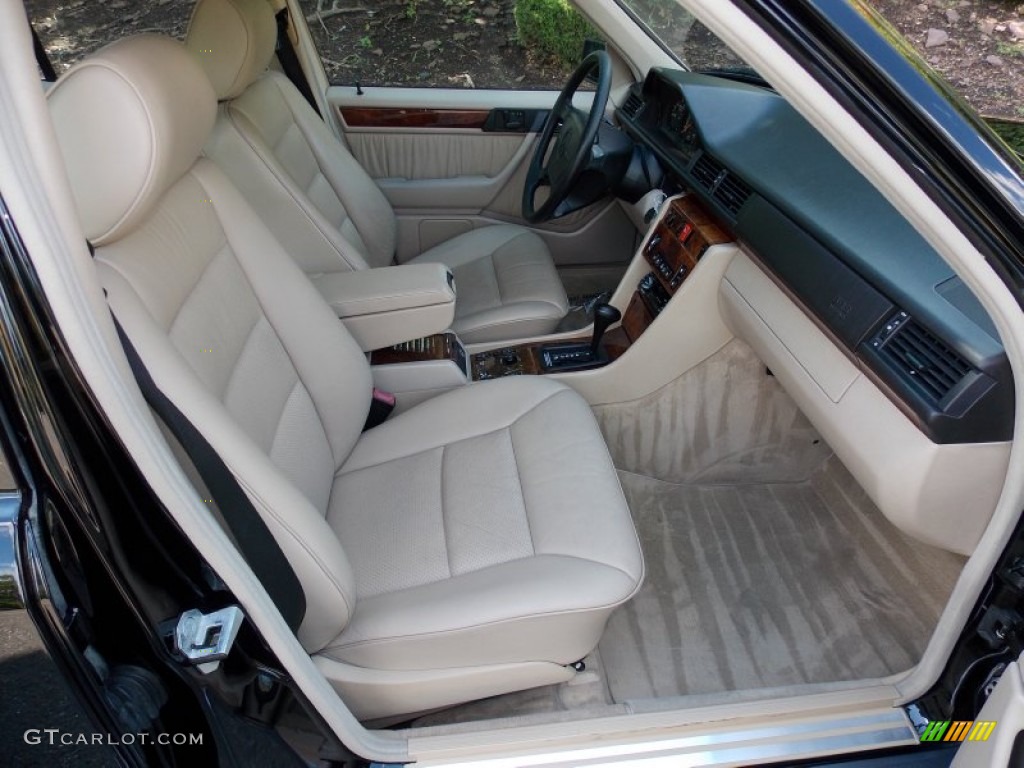 1995 Mercedes-Benz E 420 Sedan Front Seat Photo #84460154