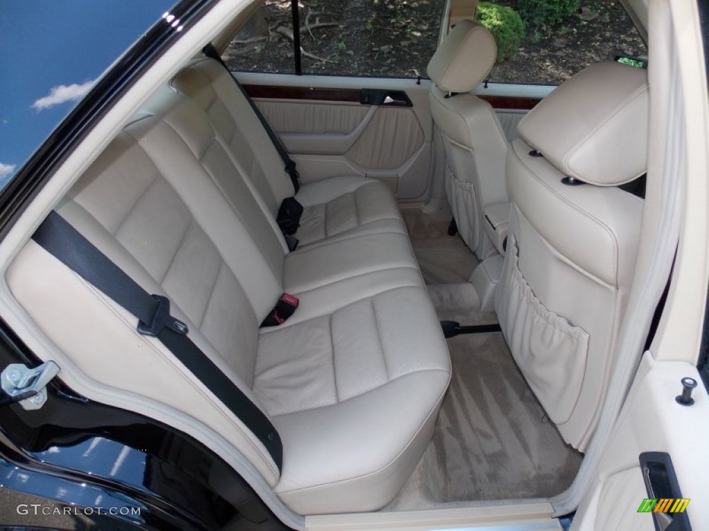1995 Mercedes-Benz E 420 Sedan Rear Seat Photo #84460271