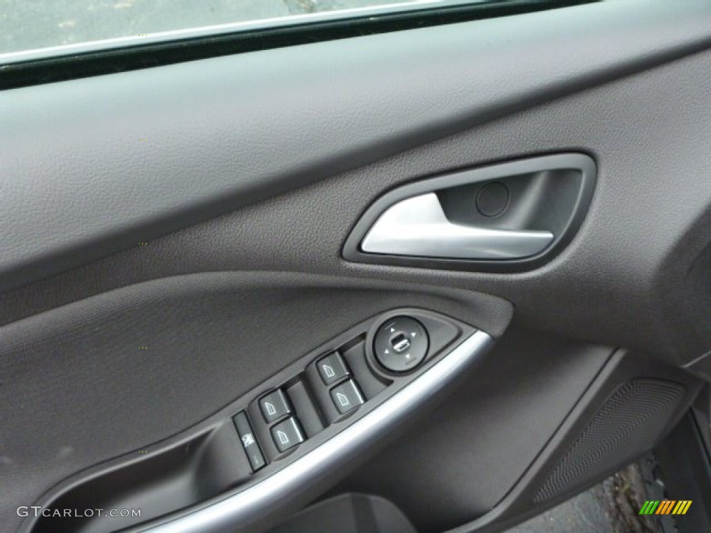 2014 Focus Titanium Hatchback - Sterling Gray / Charcoal Black photo #11