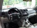 2013 Classic Silver Metallic Toyota Highlander V6 4WD  photo #13