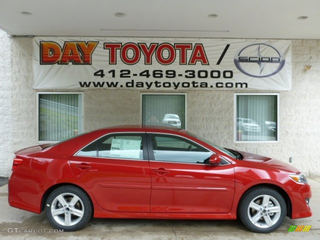 2013 Camry SE - Barcelona Red Metallic / Black photo #1