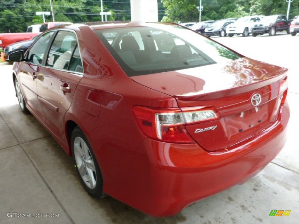2013 Camry SE - Barcelona Red Metallic / Black photo #4
