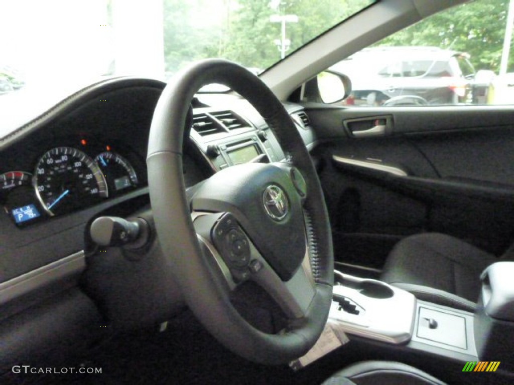 2013 Camry SE - Barcelona Red Metallic / Black photo #17