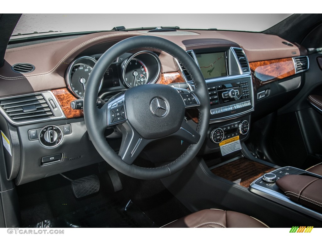 2014 Mercedes-Benz GL 550 4Matic Auburn Brown/Black Dashboard Photo #84462947
