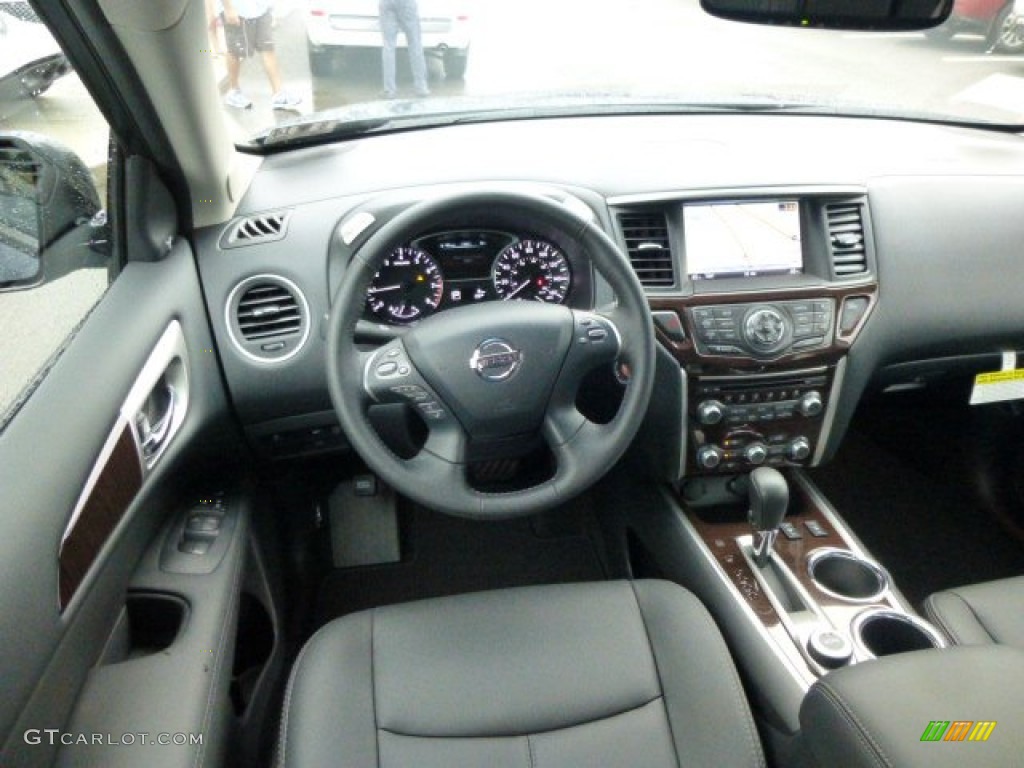2014 Nissan Pathfinder SL AWD Charcoal Dashboard Photo #84463657