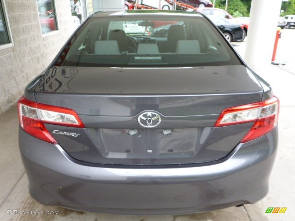 2013 Camry L - Magnetic Gray Metallic / Ash photo #3