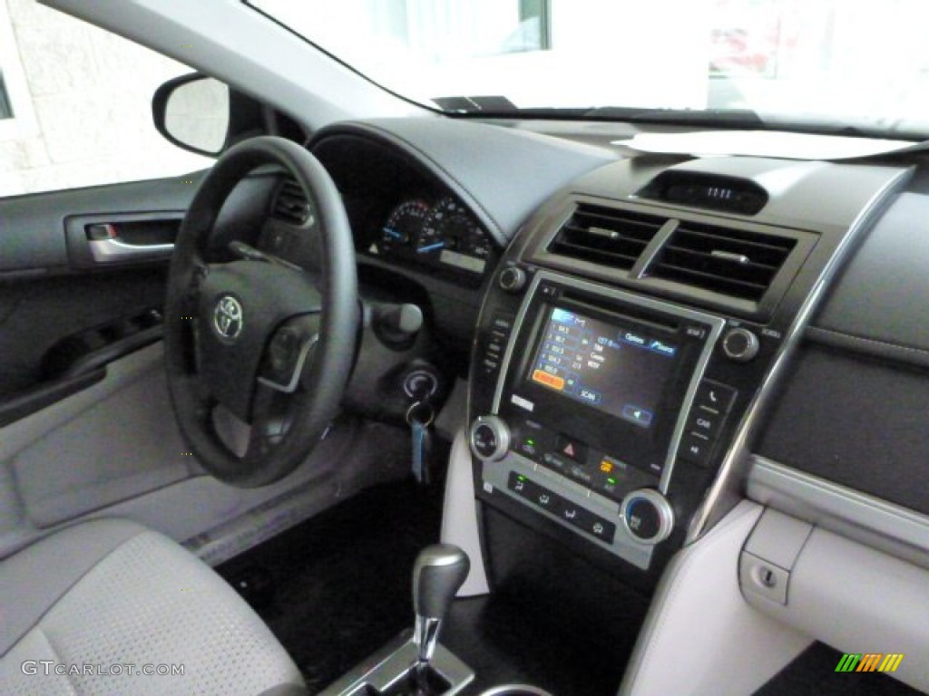 2013 Camry L - Magnetic Gray Metallic / Ash photo #8