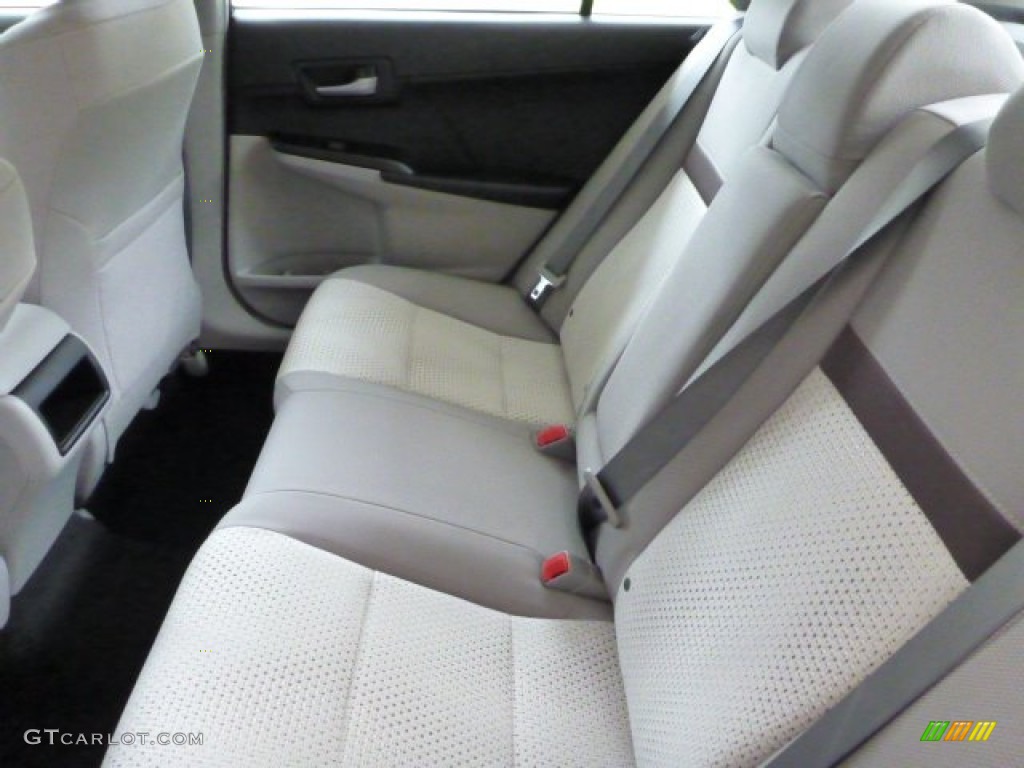 2013 Camry L - Magnetic Gray Metallic / Ash photo #12