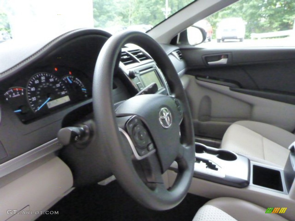 2013 Camry L - Magnetic Gray Metallic / Ash photo #16