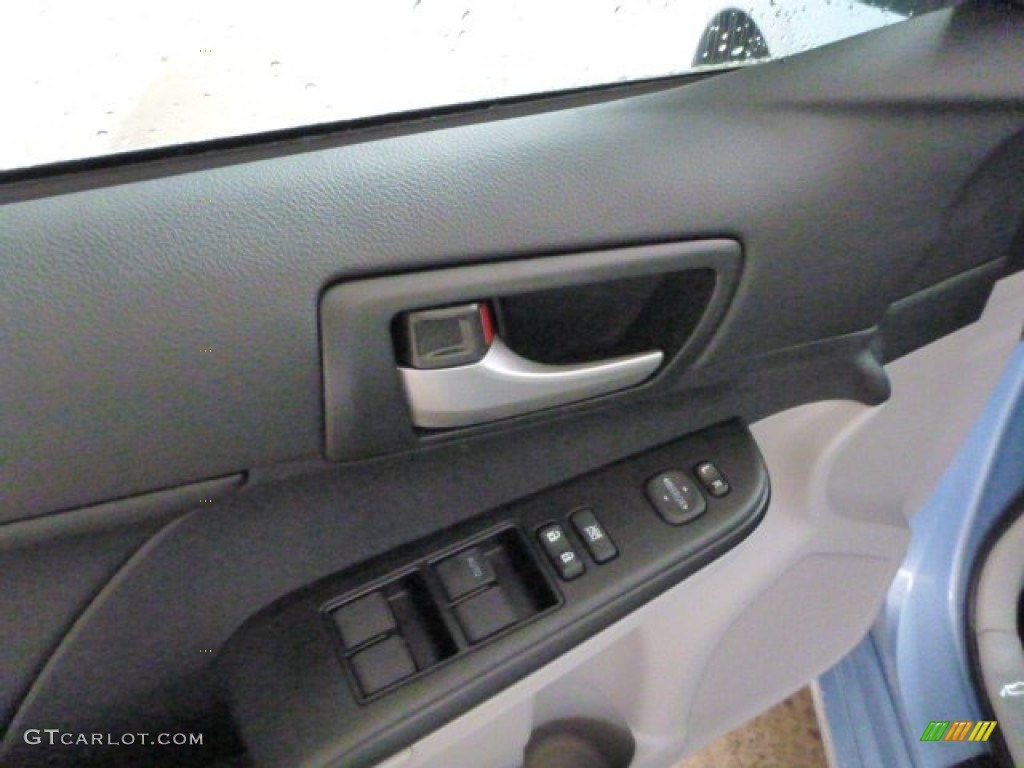 2013 Camry LE - Clearwater Blue Metallic / Ash photo #15