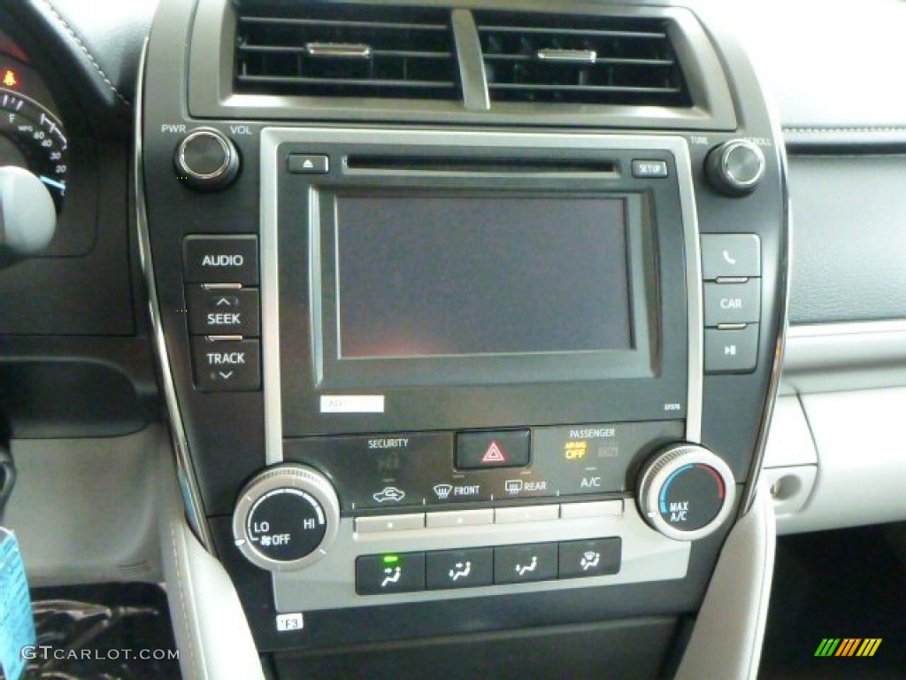2013 Camry LE - Clearwater Blue Metallic / Ash photo #18