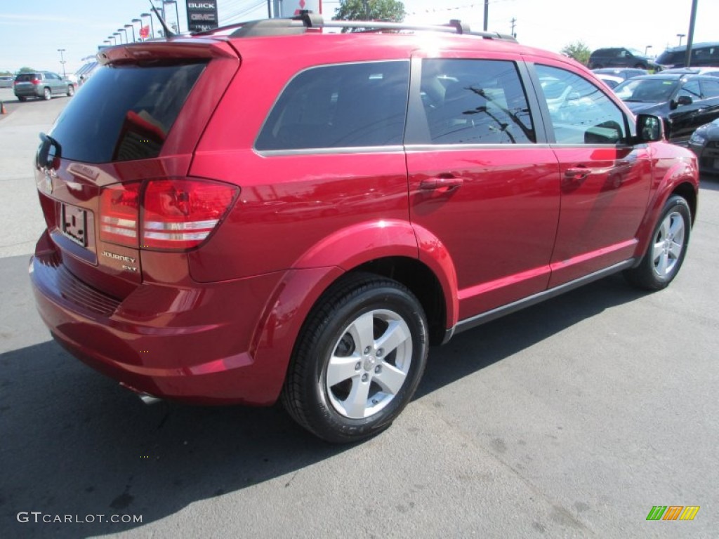 2010 Journey SXT - Inferno Red Crystal Pearl Coat / Dark Slate Gray photo #7