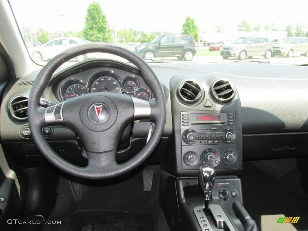 2006 Pontiac G6 GT Sedan Dashboard Photos