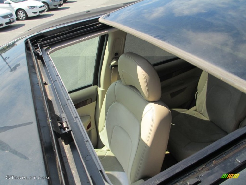 2004 Rendezvous Ultra AWD - Black / Light Gray photo #9