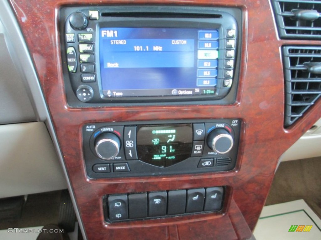 2004 Rendezvous Ultra AWD - Black / Light Gray photo #20