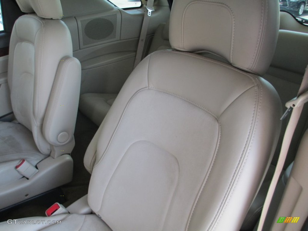 2004 Rendezvous Ultra AWD - Black / Light Gray photo #22