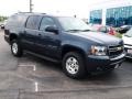 Blue Ray Metallic - Suburban LT 4x4 Photo No. 2