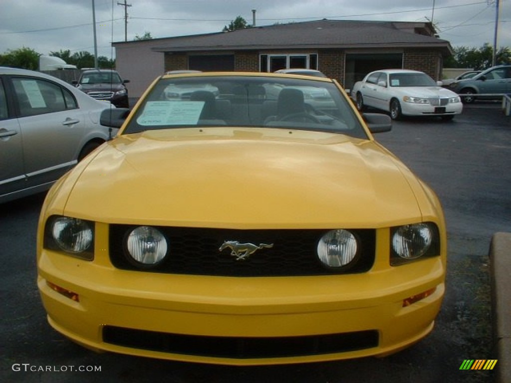 2006 Mustang GT Premium Convertible - Screaming Yellow / Dark Charcoal photo #2