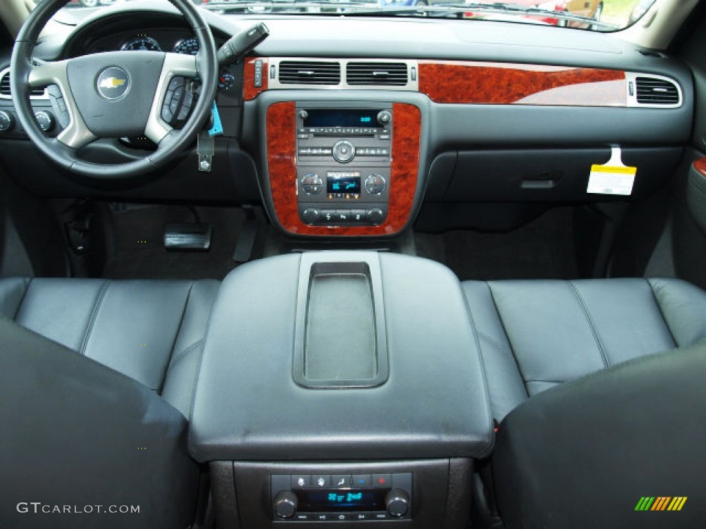 2013 Suburban LT 4x4 - Blue Ray Metallic / Ebony photo #10