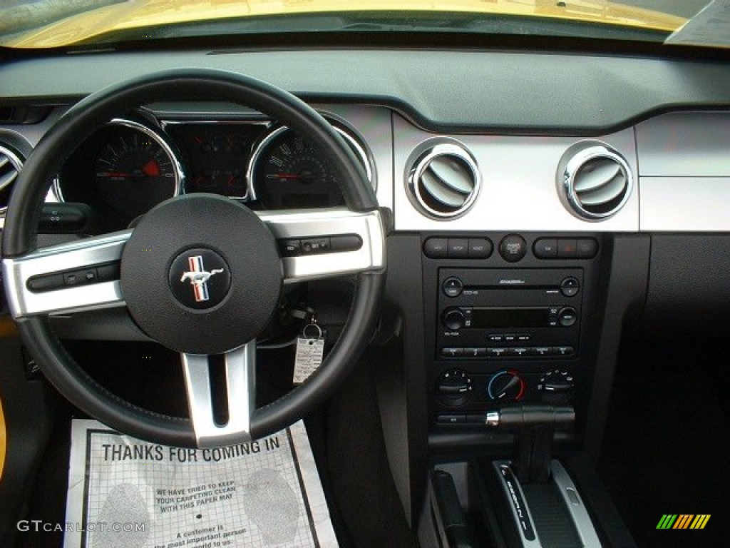 2006 Mustang GT Premium Convertible - Screaming Yellow / Dark Charcoal photo #11