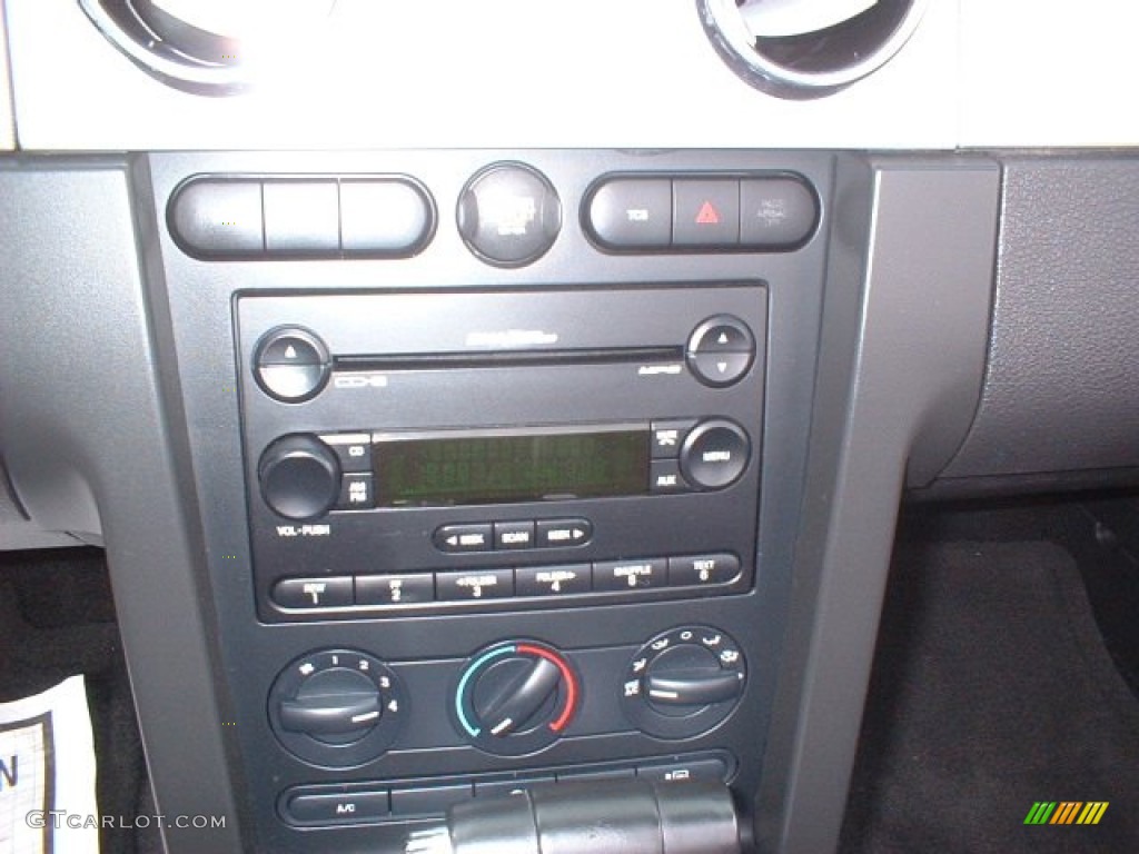 2006 Mustang GT Premium Convertible - Screaming Yellow / Dark Charcoal photo #12