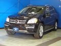 Obsidian Black Metallic - GL 450 4Matic Photo No. 3