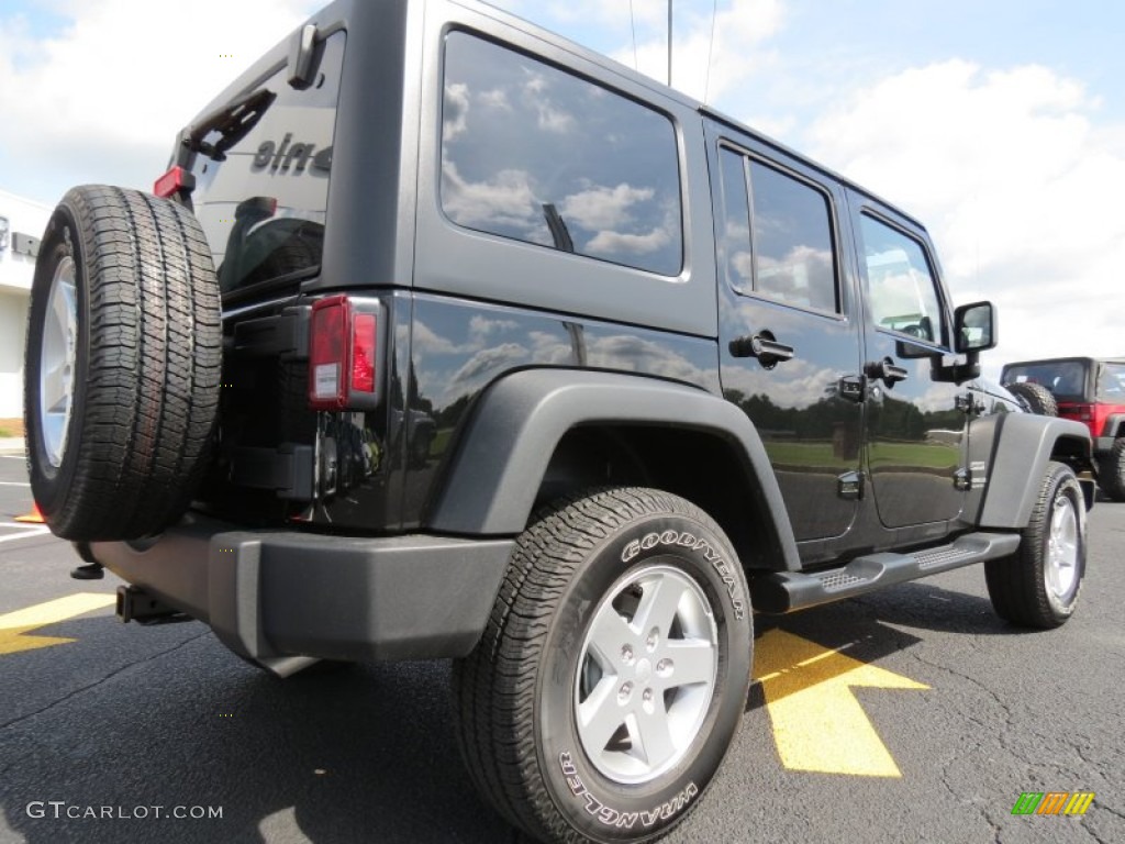 Black 2014 Jeep Wrangler Unlimited Sport S 4x4 Exterior Photo #84470519