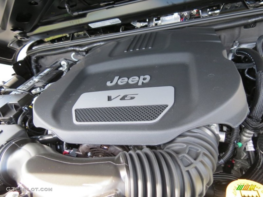 2014 Jeep Wrangler Unlimited Sport S 4x4 3.6 Liter DOHC 24-Valve VVT V6 Engine Photo #84470540