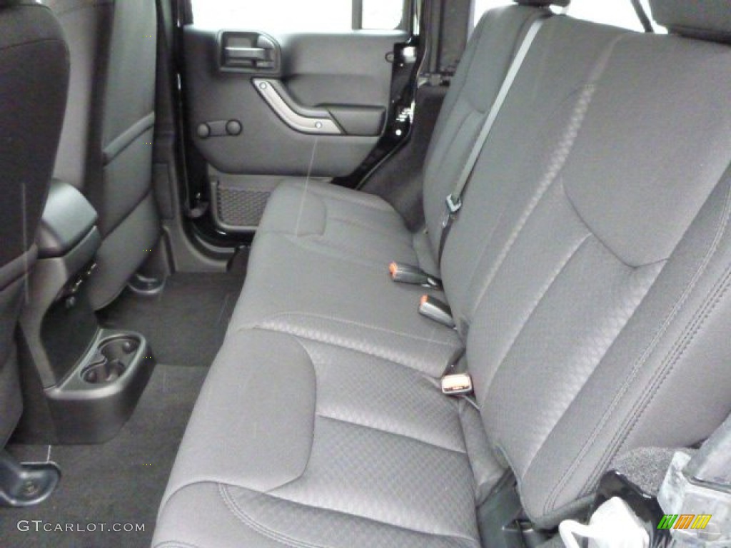 2014 Jeep Wrangler Unlimited Sport 4x4 Rear Seat Photos