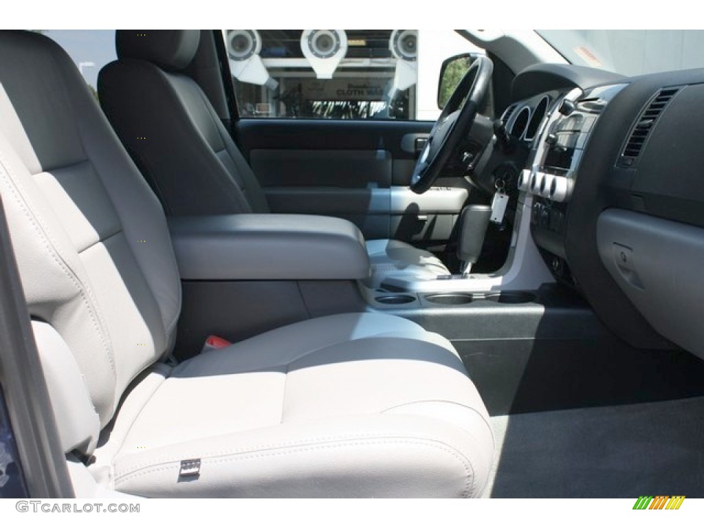 2009 Sequoia SR5 4x4 - Nautical Blue Metallic / Graphite Gray photo #15