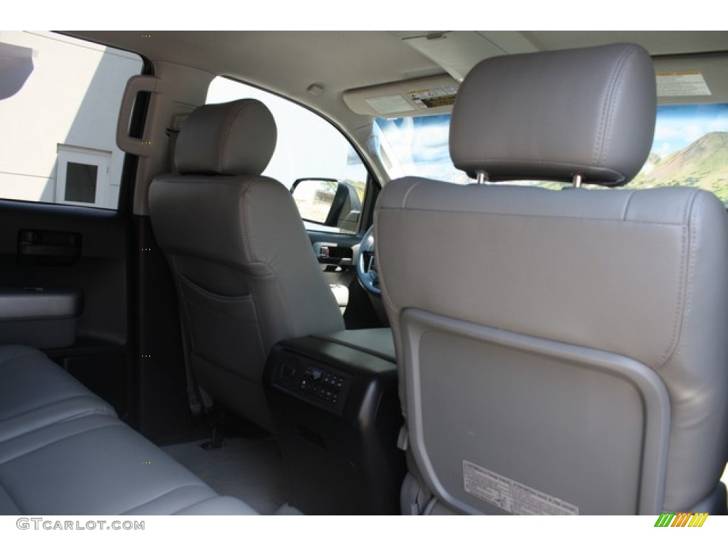 2009 Sequoia SR5 4x4 - Nautical Blue Metallic / Graphite Gray photo #17