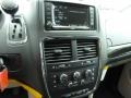 Maximum Steel Metallic - Grand Caravan SE Photo No. 18