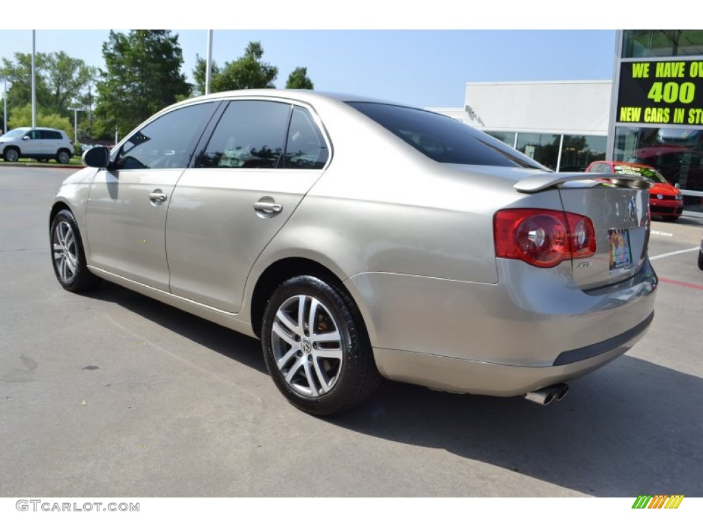 2006 Jetta 2.5 Sedan - Wheat Beige Metallic / Anthracite Black photo #3