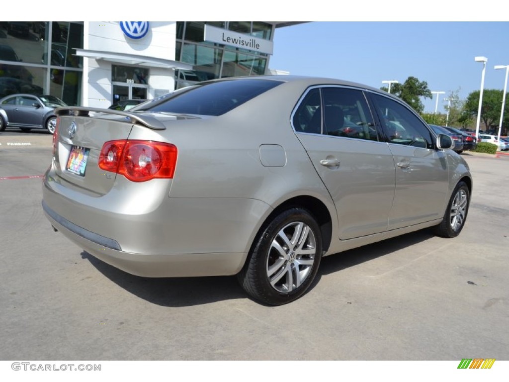 2006 Jetta 2.5 Sedan - Wheat Beige Metallic / Anthracite Black photo #5