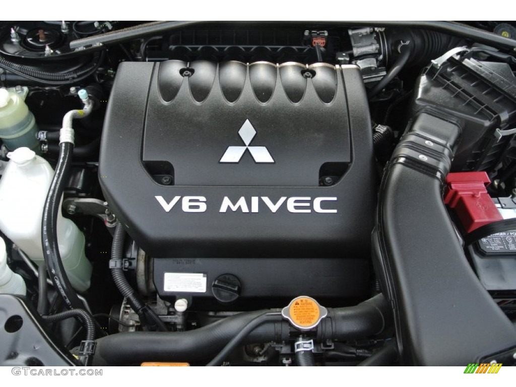 2009 Mitsubishi Outlander XLS 4WD Engine Photos