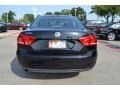 Black - Passat 2.5L S Photo No. 4