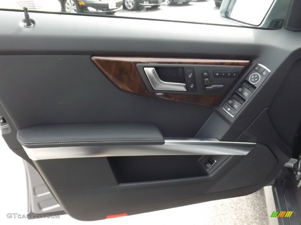 2013 GLK 350 4Matic - Palladium Silver Metallic / Black photo #11