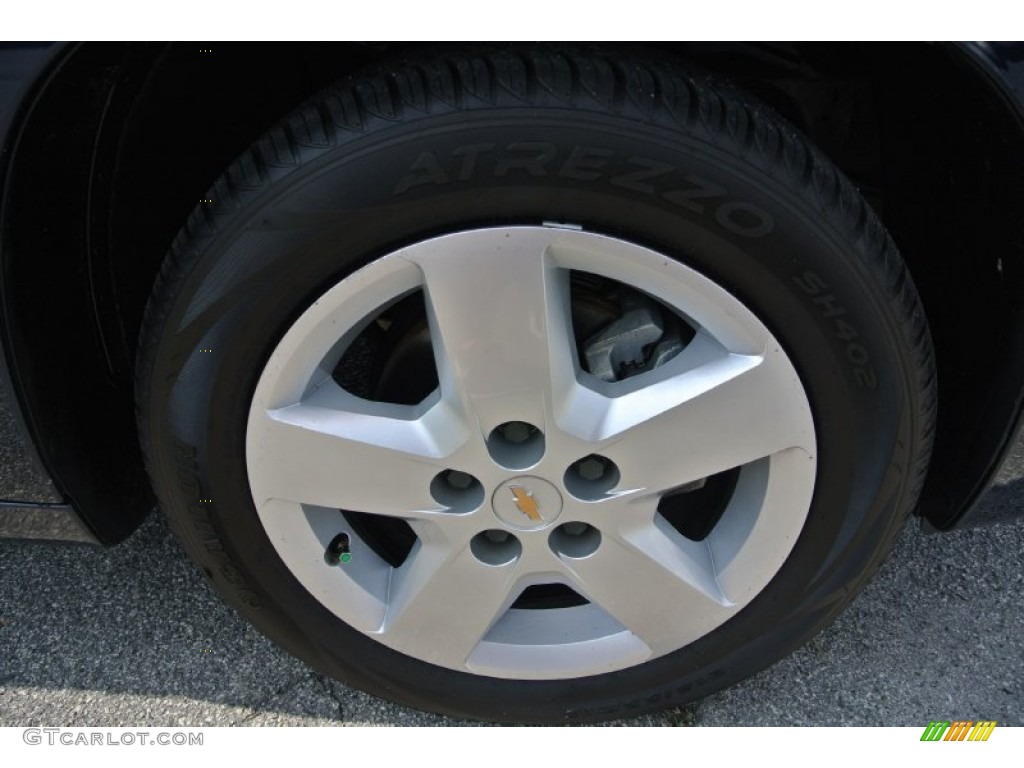 2011 Chevrolet HHR LT Wheel Photos
