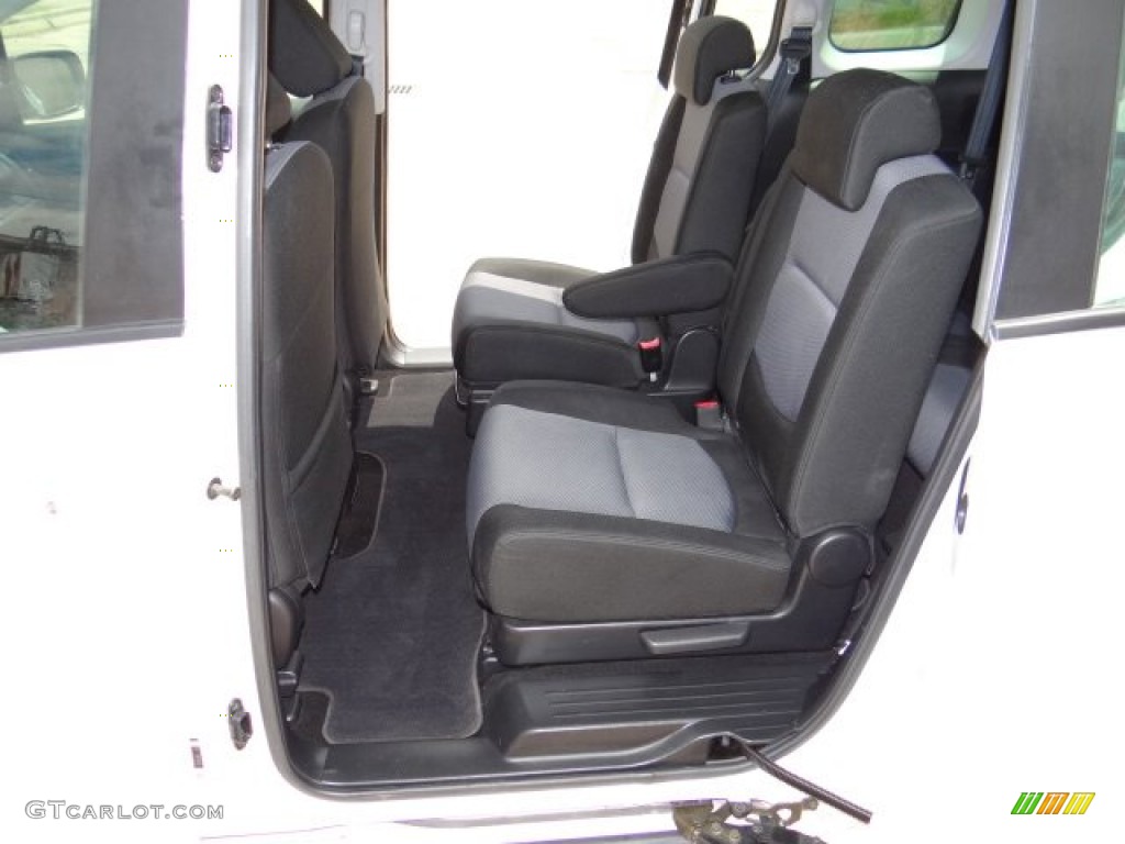 2006 MAZDA5 Sport - Whitewater Pearl / Black photo #22