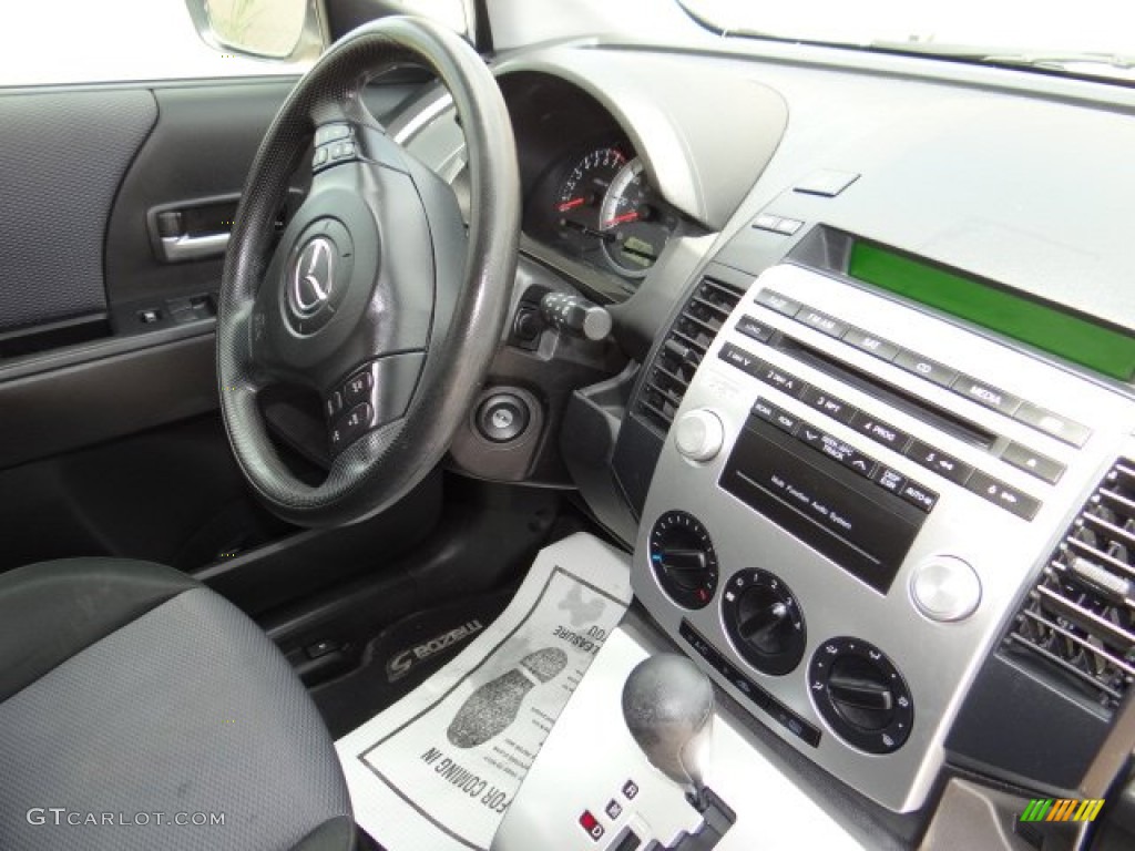 2006 MAZDA5 Sport - Whitewater Pearl / Black photo #25