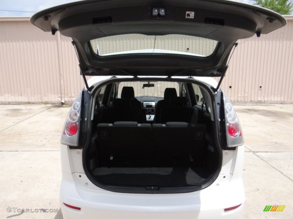 2006 MAZDA5 Sport - Whitewater Pearl / Black photo #26